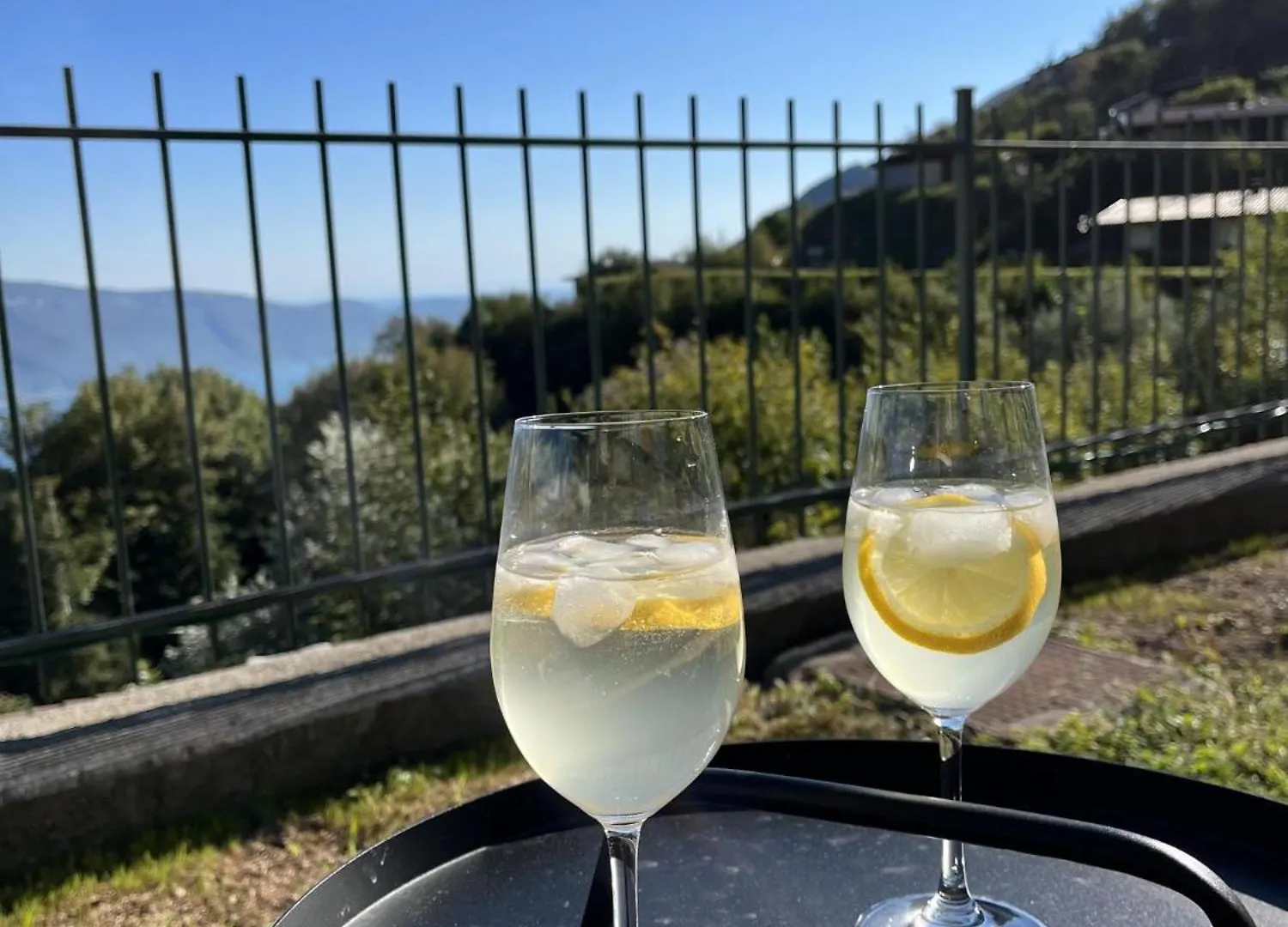 Ferienhaus Mit Seeblick Und Garten, Pool In Ruhiger Lage Von Tignale Am Gardasee Holiday home