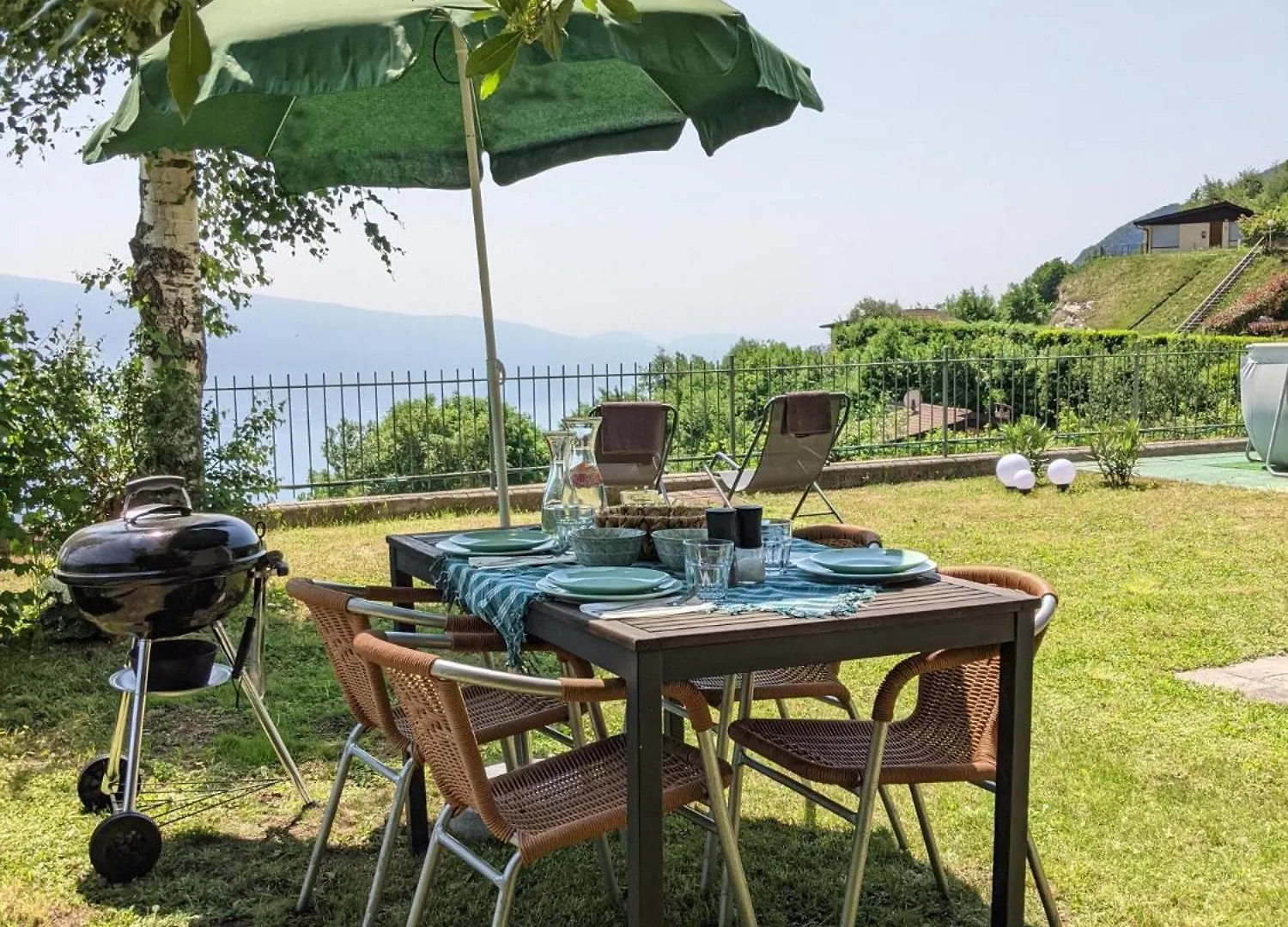 Ferienhaus Mit Seeblick Und Garten, Pool In Ruhiger Lage Von Tignale Am Gardasee