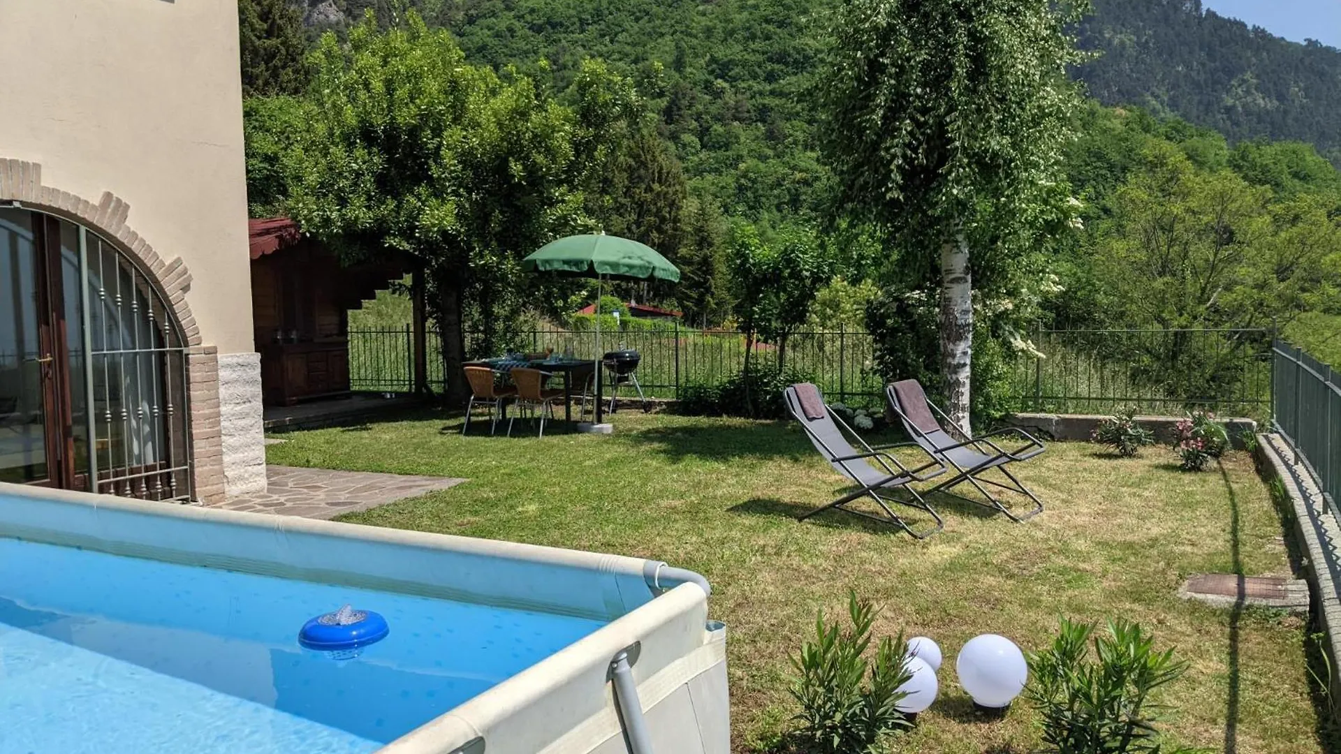 Ferienhaus Mit Seeblick Und Garten, Pool In Ruhiger Lage Von Tignale Am Gardasee Holiday home
