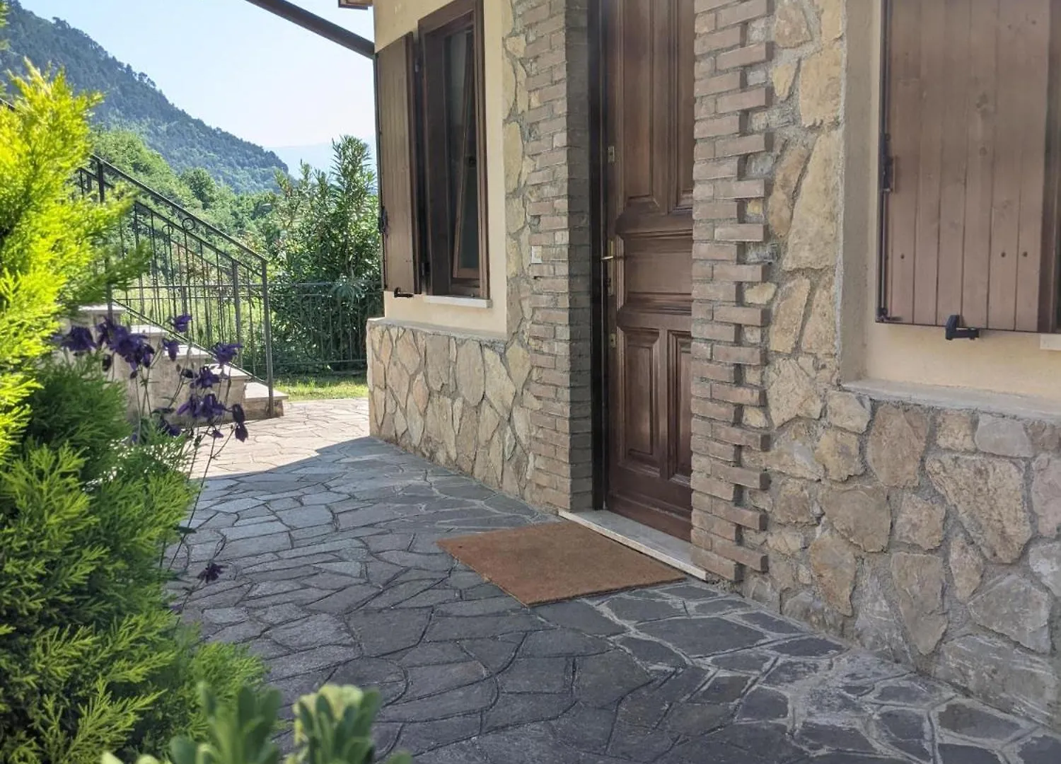 Ferienhaus Mit Seeblick Und Garten, Pool In Ruhiger Lage Von Tignale Am Gardasee 0*,  Italy