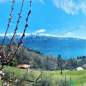 Villatullia Mit Seesicht Gardasee Tignale